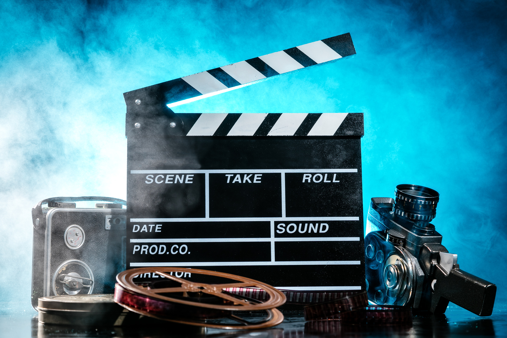 Auch wer den persönlichen kontakt zu kollegen braucht, wird nicht glücklich werden, wenn er hauptberuflich von zuhause arbeitet. Film- und Videoeditor: Ausbildung Gehalt Studium