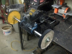 The rotary tools speed can be adjusted from 5,000 rpm to 30,000 rpm, depending on what kind of bit is attached. Homemade Benchtop Buffer - HomemadeTools.net