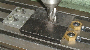 This machine can processing flat surface and hole, very suitable for small parts production, mould machining and training. Low profile milling table workpiece clamps
