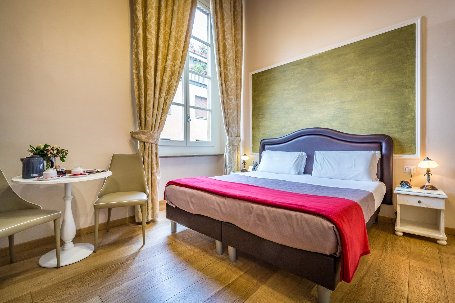 Hotel scaletta bw signature collection best western florence. Rooms And Suites Hotel Florence Hotel La Scaletta Al Ponte Vecchio Choose And Book Now