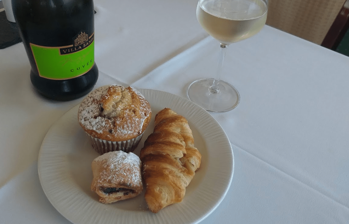 croissant muffin and prosecco