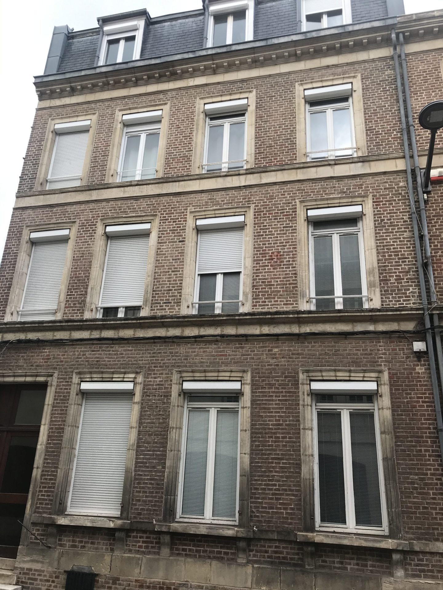 En exclusivité, le cabinet immobilier amiénois vous propose : Bureaux 175 m2 Centre Ville Amiens â Immo en Somme