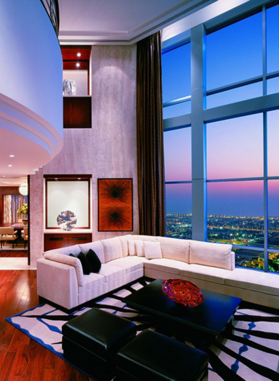 After a painting project, you might have some leftover paint that wasn't used. High Ceiling Rooms And Decorating Ideas For Them