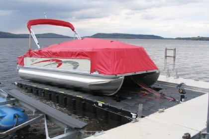 Tie down 86106 adjustable roller boat guide ons tie down adjustable roller guide ons center the boat and trailer the safe and easy way. Pontoon Boat Lifts Explore Our Pontoon Floating Docks Pontoon Boat Lift Options Online Jet Dock