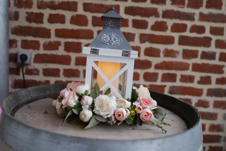 Vous pouvez envoyer votre bouquet de fleurs ou composition florale . Reussir La Composition Florale De Votre Mariage Josabi Mariees