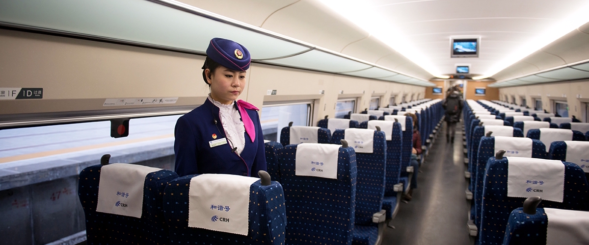 Business Insider публикува видео с китайски влак което съвсем нагледно