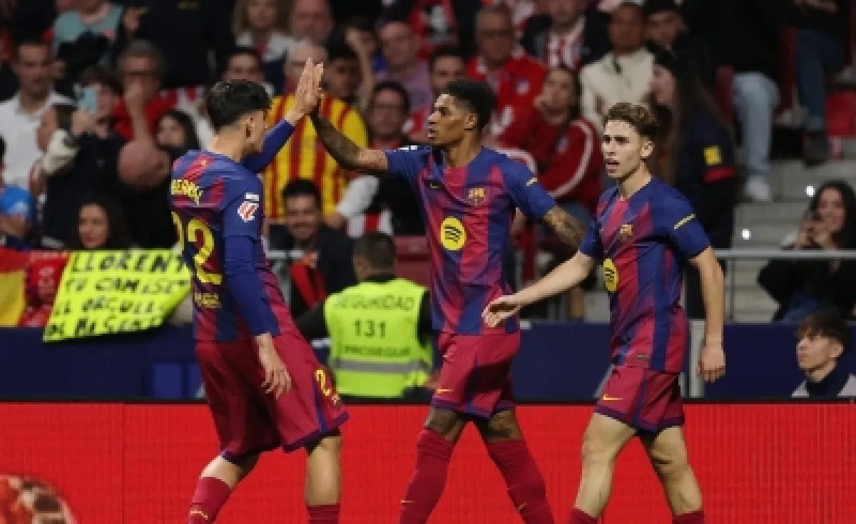 برشلونة يشتكي يويفا بسبب قرارات تحكيمية في دوري أبطال أوروبا
