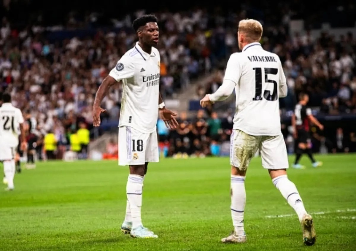 أربيلوا يطوي صفحة شجار فالفيردي وتشواميني قبل الكلاسيكو أربيلوا يطوي صفحة شجار فالفيردي وتشواميني قبل الكلاسيكو