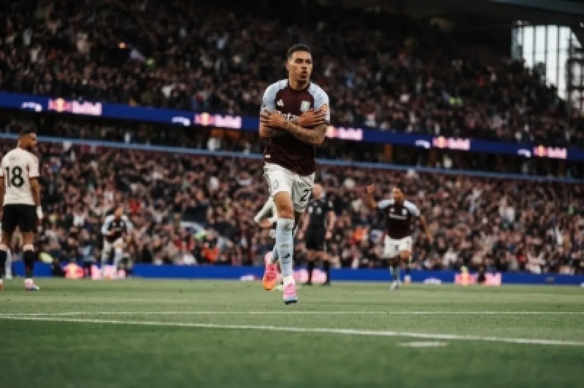 أستون فيلا يكتسح ليفربول ويحجز مقعده في دوري أبطال أوروبا