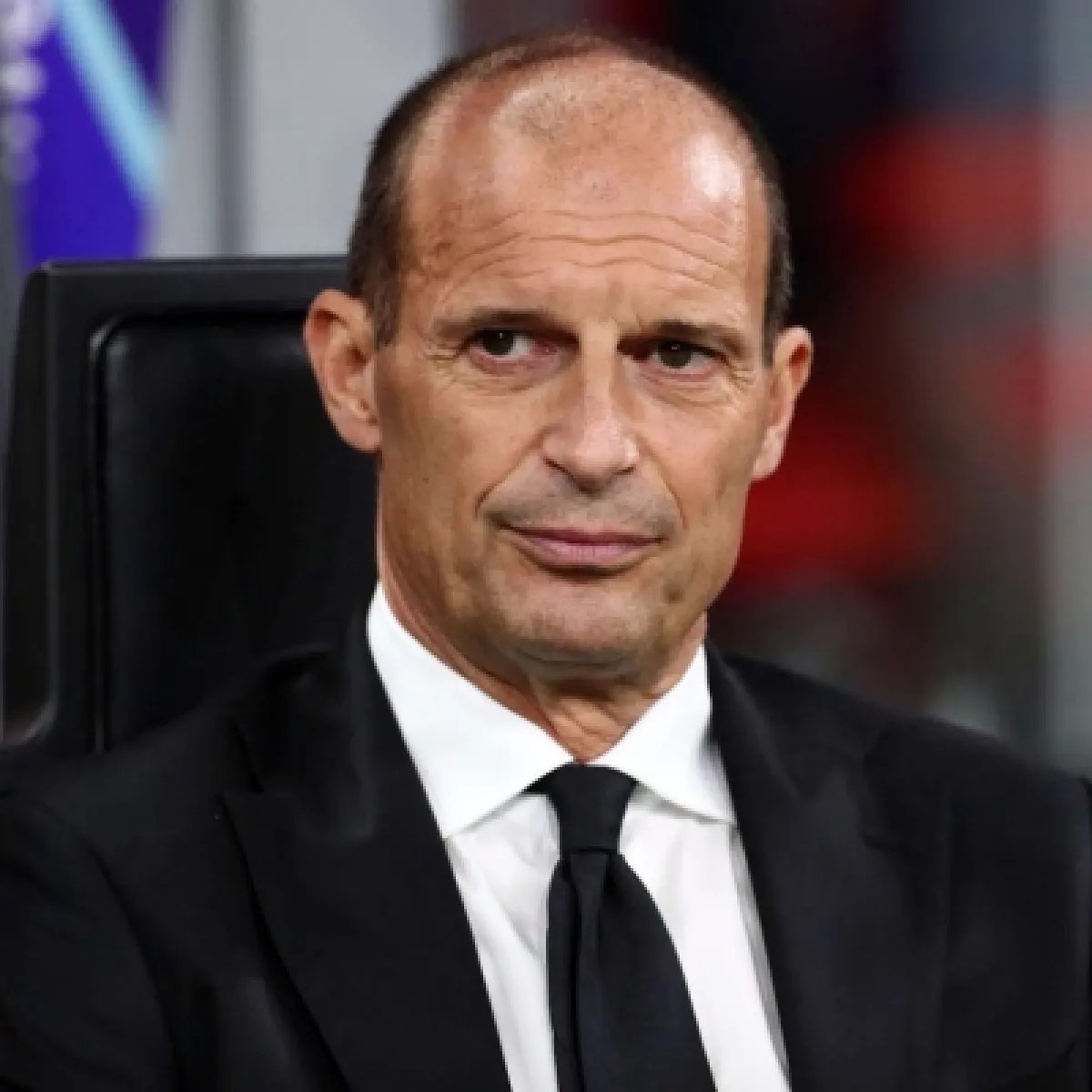 أليجري: ميلان استحق الغياب عن دوري الأبطال أليجري: ميلان استحق الغياب عن دوري الأبطال