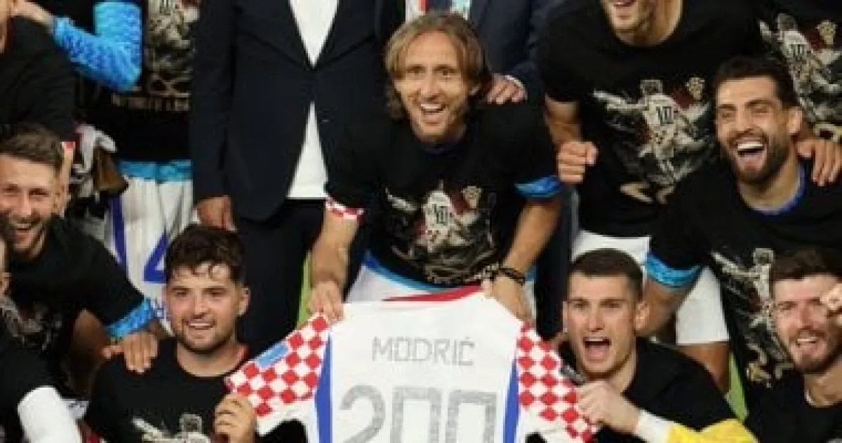 مودريتش يخلد اسمه في التاريخ بـ 200 مباراة دولية مع كرواتيا مودريتش يخلد اسمه في التاريخ بـ 200 مباراة دولية مع كرواتيا
