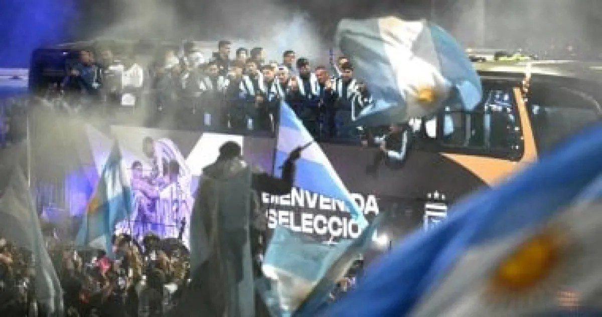 الأرجنتين: استقبال أسطوري للاعبي المنتخب بعد مونديال 2026 الأرجنتين: استقبال أسطوري للاعبي المنتخب بعد مونديال 2026