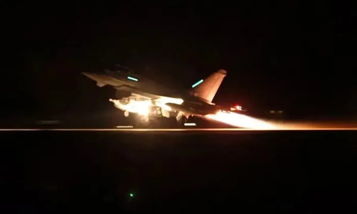 الولايات المتحدة تعلن شن ضربات جديدة على أهداف للحرس الثوري الإيراني