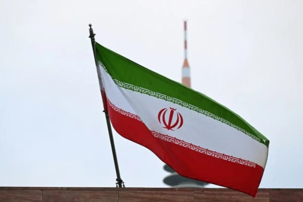 واشنطن وأوروبا تتحركان لإحالة إيران إلى مجلس الأمن بسبب برنامجها النووي واشنطن وأوروبا تتحركان لإحالة إيران إلى مجلس الأمن بسبب برنامجها النووي