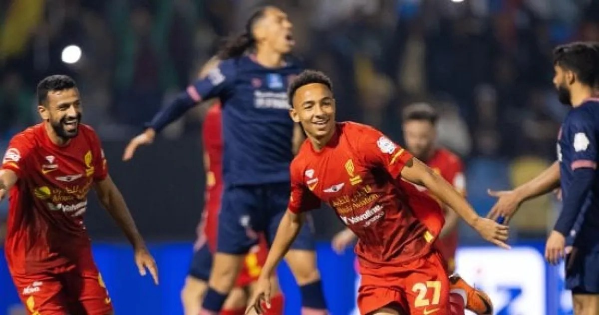 قمة مرتقبة بين القادسية والأهلي في دوري روشن السعودي قمة مرتقبة بين القادسية والأهلي في دوري روشن السعودي