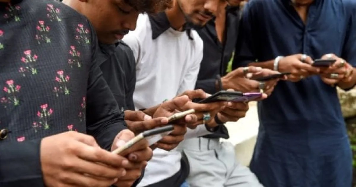 الهند تفرض قواعد صارمة على تطبيقات كشف هوية المتصل لمواجهة المكالمات المزعجة الهند تفرض قواعد صارمة على تطبيقات كشف هوية المتصل لمواجهة المكالمات المزعجة