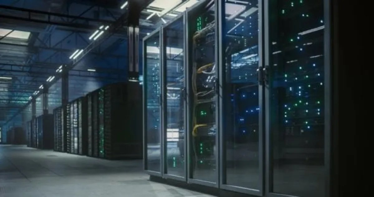 تحذيرات من أزمة بيئية: نفايات الذكاء الاصطناعي قد تملأ 23 مليون حاوية بحلول 2050