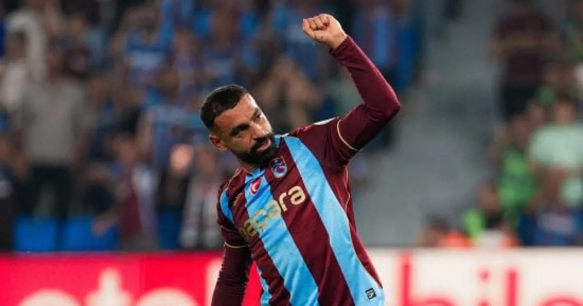 مايكل أوين ينتقد رحيل محمد صلاح عن ليفربول: قرار يثير الدهشة