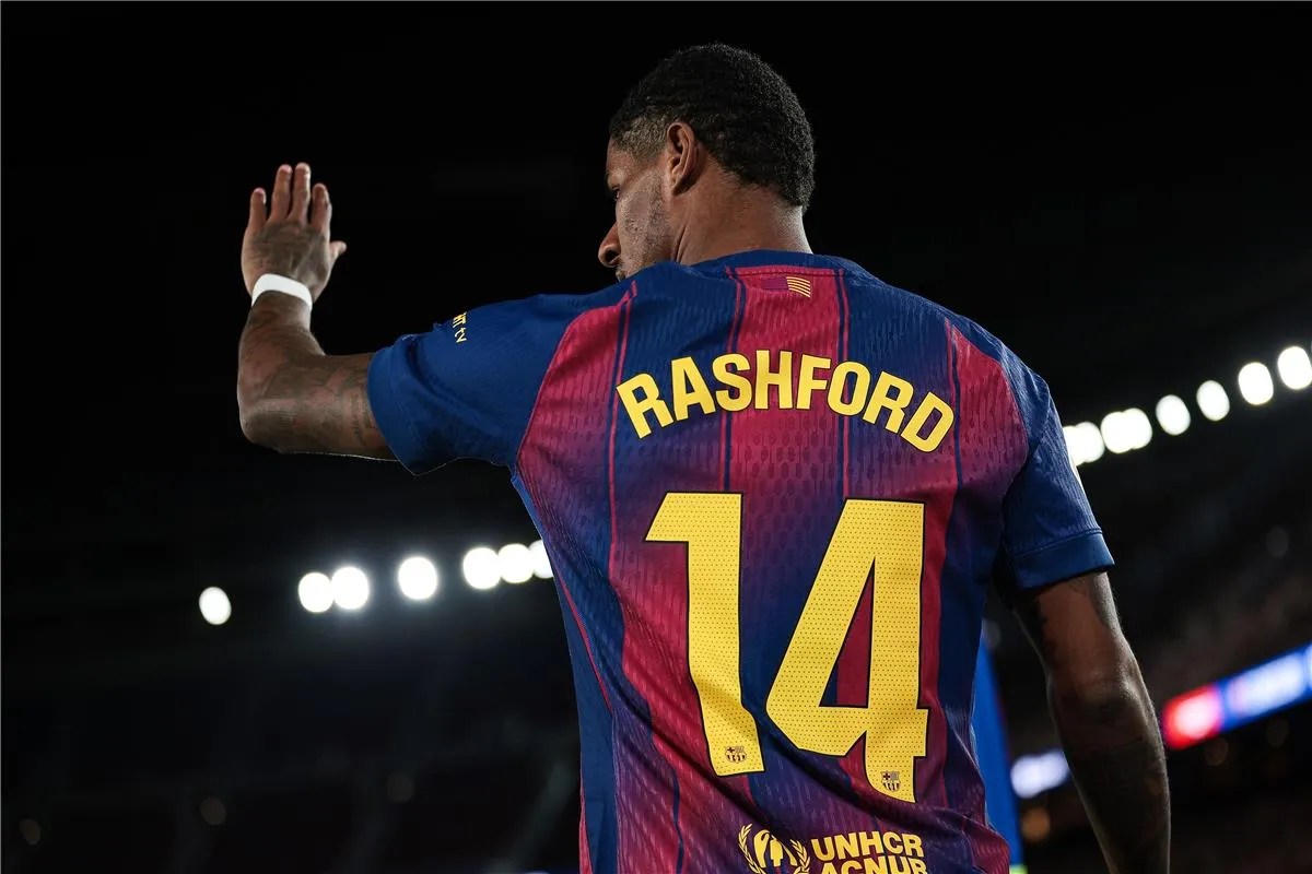 راشفورد يحسم قراره: يفضل البقاء في برشلونة على العودة لمانشستر يونايتد