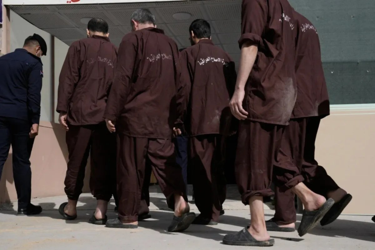 القيادة المركزية الأمريكية تعلن إتمام نقل 5700 من معتقلي داعش من سوريا إلى العراق