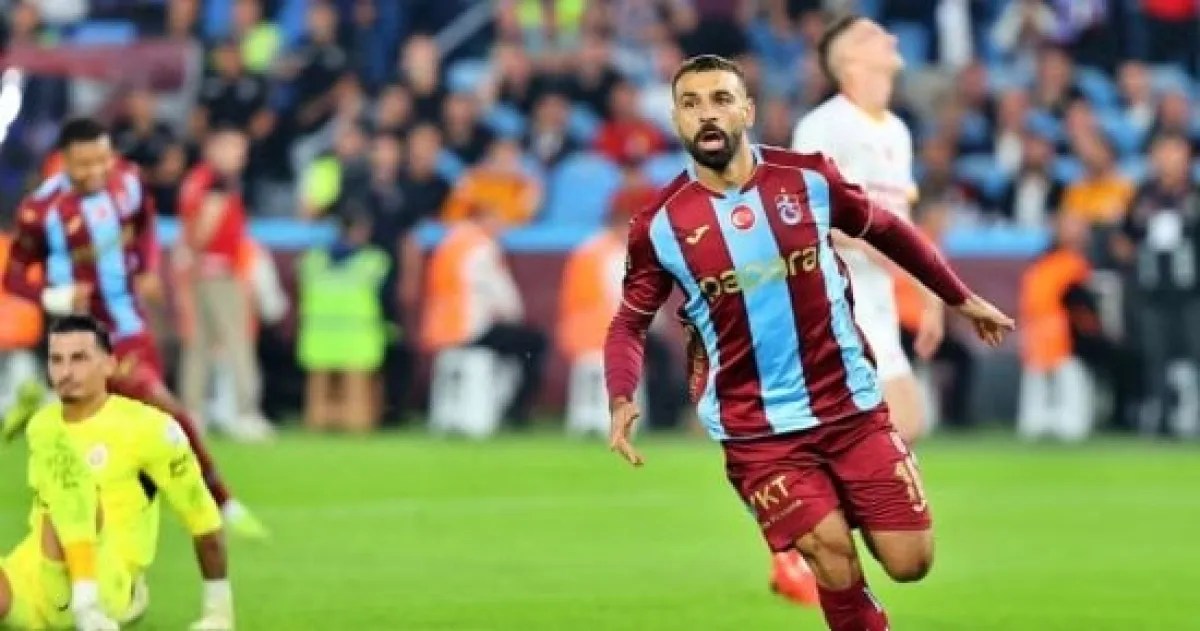 محمد صلاح يواصل التألق ويسجل الهاتريك السادس في مسيرته الاحترافية محمد صلاح يواصل التألق ويسجل الهاتريك السادس في مسيرته الاحترافية