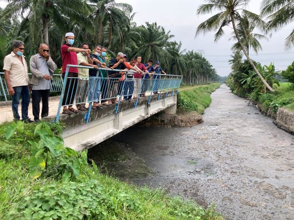 Daging babi adalah salah satu menu pokok di china. Rintihan 40 Tahun Hidu Najis Babi Kosmo Digital