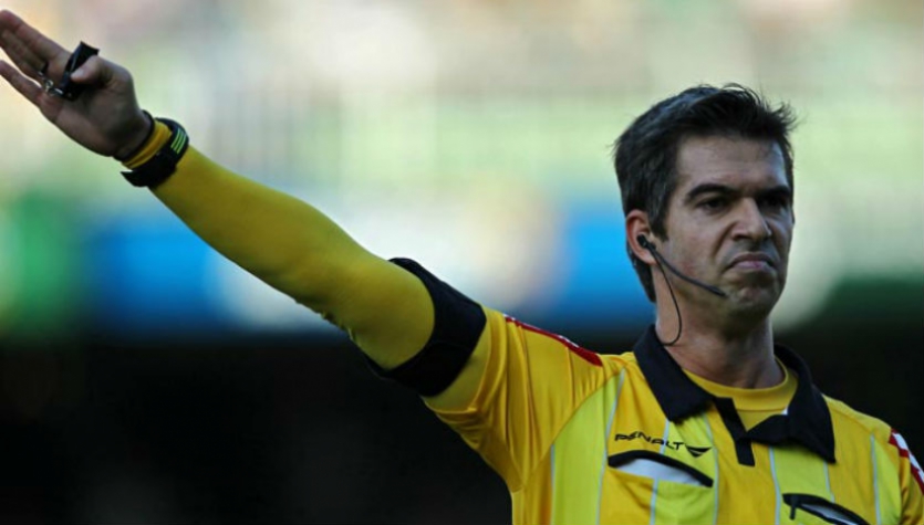 Webopedia is an online dictionary and internet search engine for information technology and computing definitions. Em Nova Federacao Arbitro Do 6 A 1 Apitara O Majestoso Deste Domingo Lance