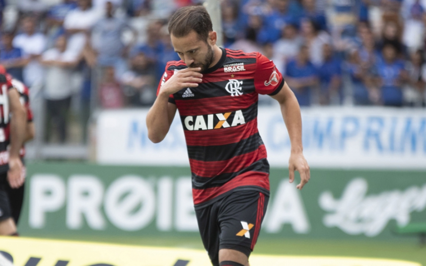 Na estreia de argel, cruzeiro e inter ficam no empate no mineirão. Que Pintura Everton Ribeiro Faz O Gol Mais Bonito Do Brasileirao 2018 Lance