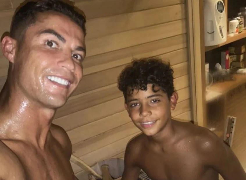 Mais uma polêmica surgiu na vida de cristiano ronaldo. Filho De Cristiano Ronaldo Jogara Na Base Do Manchester United Lance