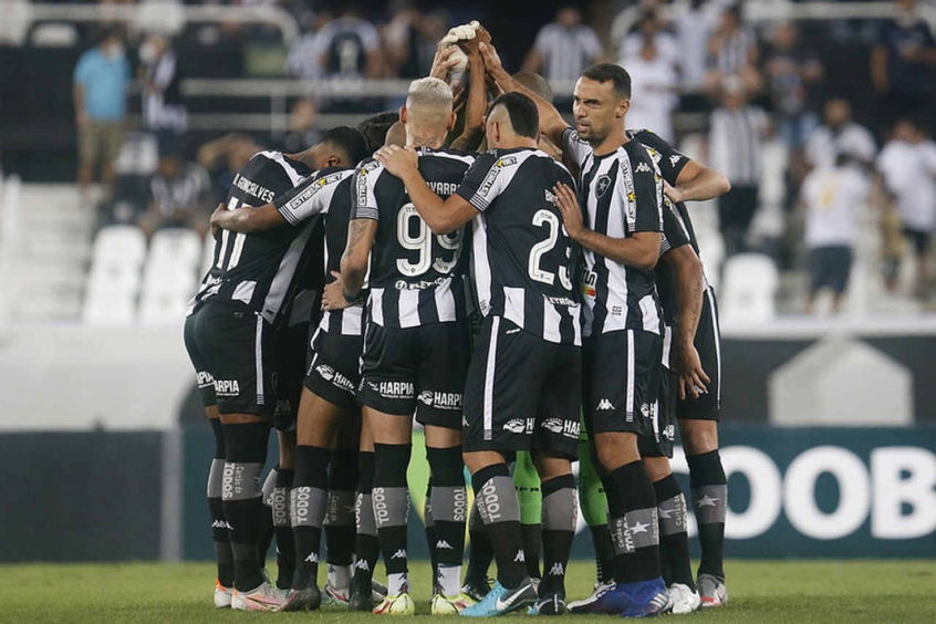 Atletico mineiro moved three points clear at the top. Botafogo Precisa De Quatro Vitorias Em Oito Jogos Para Conquistar O Acesso A Serie A Lance