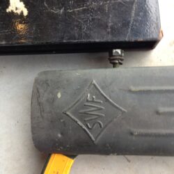 De bloeitijd was van het einde van de 7e tot het midden van de 9e eeuw. Semafoor knipperlicht auto antiek knipperlicht | Landzicht