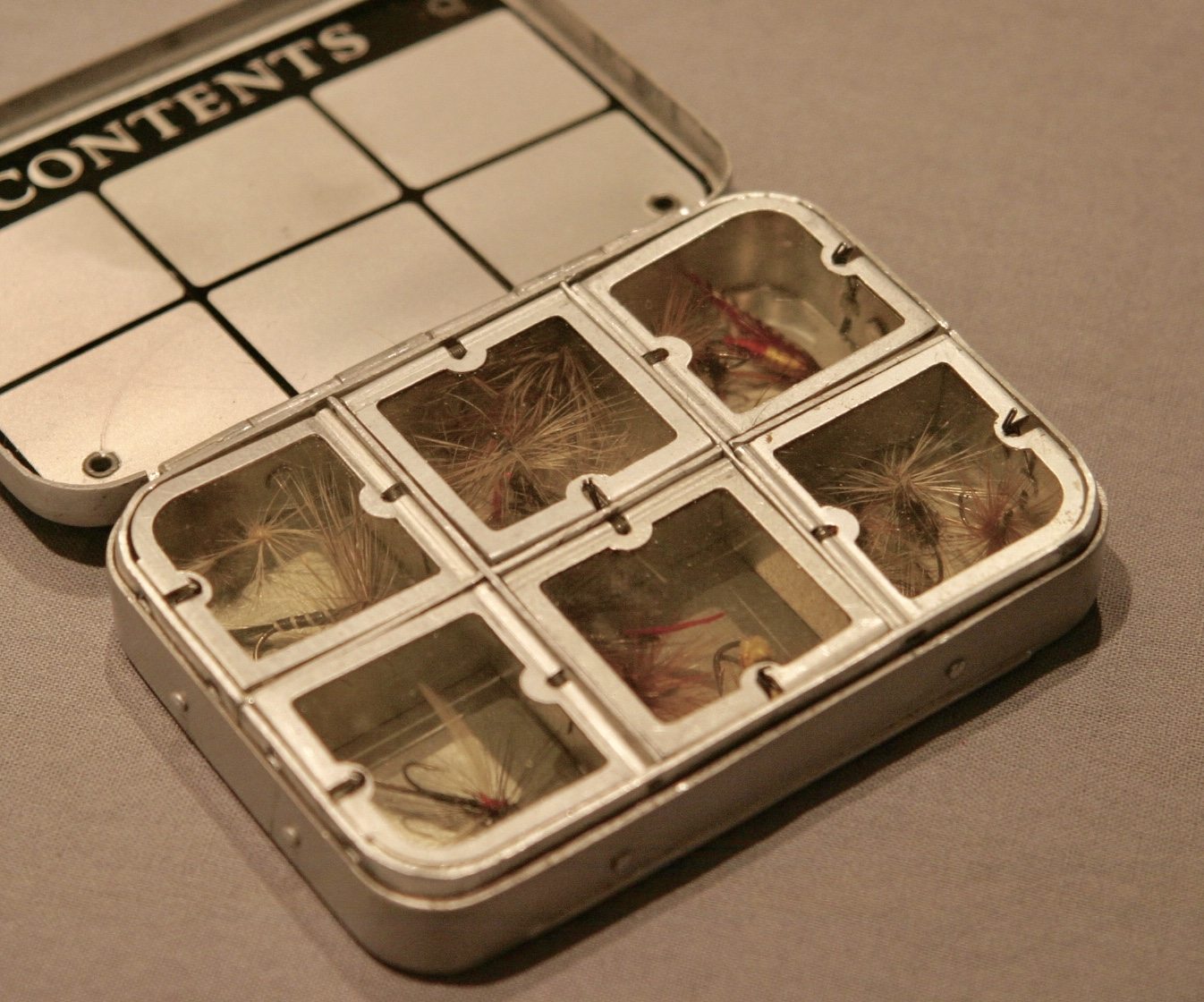 Small Wheatley Silmalloy Metal 6 Compartment Fly Box w/Flies Lava
