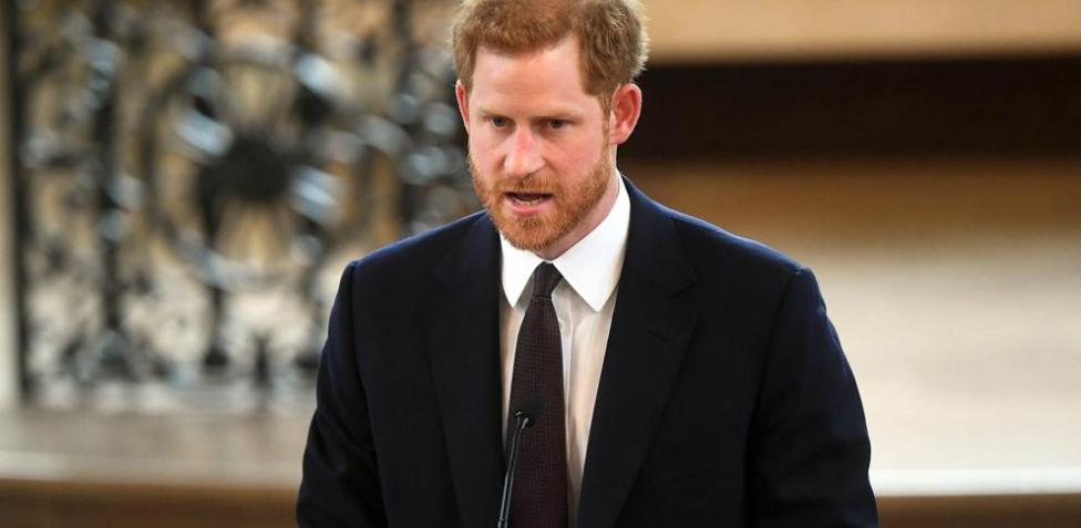 Tuve el honor de presentar al príncipe harry con malala, la joven que, por supuesto, enfrentó al taliban. Principe Harry Su Complicada Adolescencia