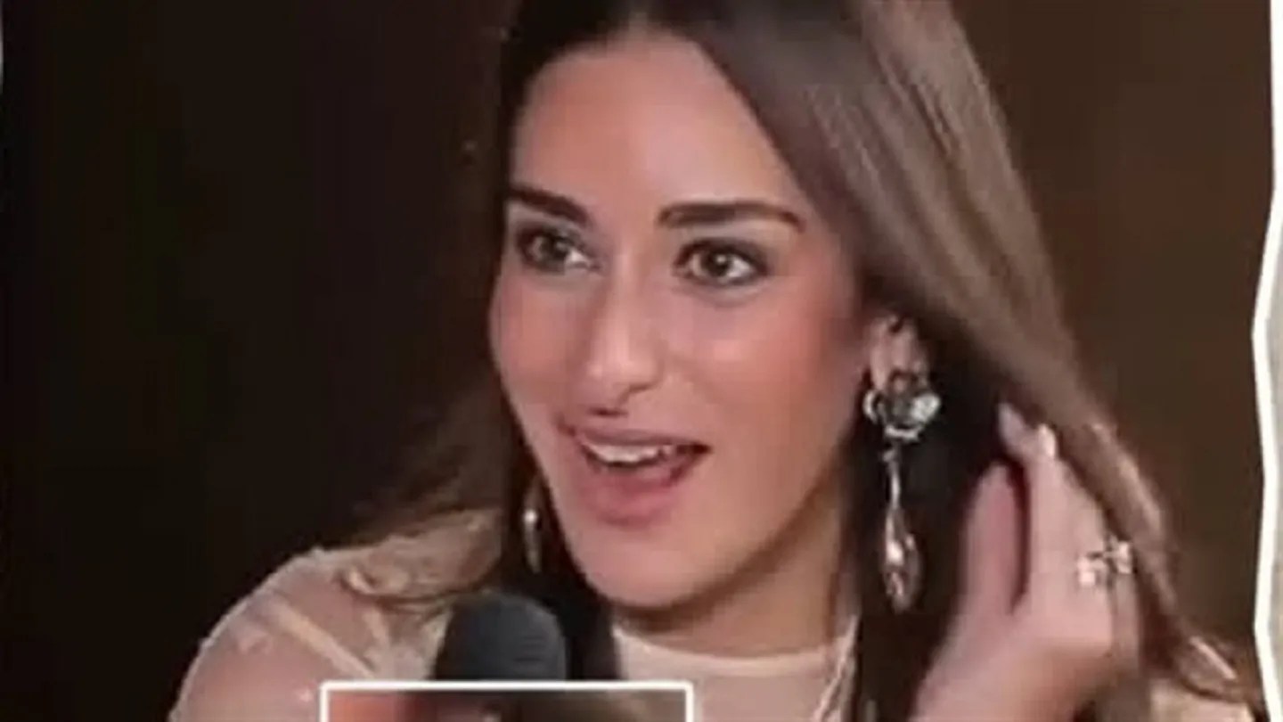 حلق أمينة خليل بمهرجان الجونة 2025 يثير الجدل العارم عقب اندهاش لميس الحديدي 9 أمينة خليل