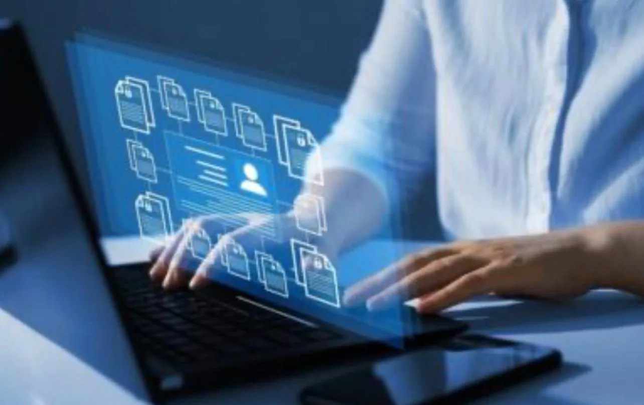 خدمات البنوك من المنزل البنك المركزي يطلق منصة هوية