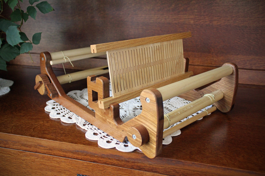 15+ Beautiful Weaving Bench Plans - Snow Railing Bench : Having a loom bench that fits you and your loom is critical to making the most out of your weaving time.