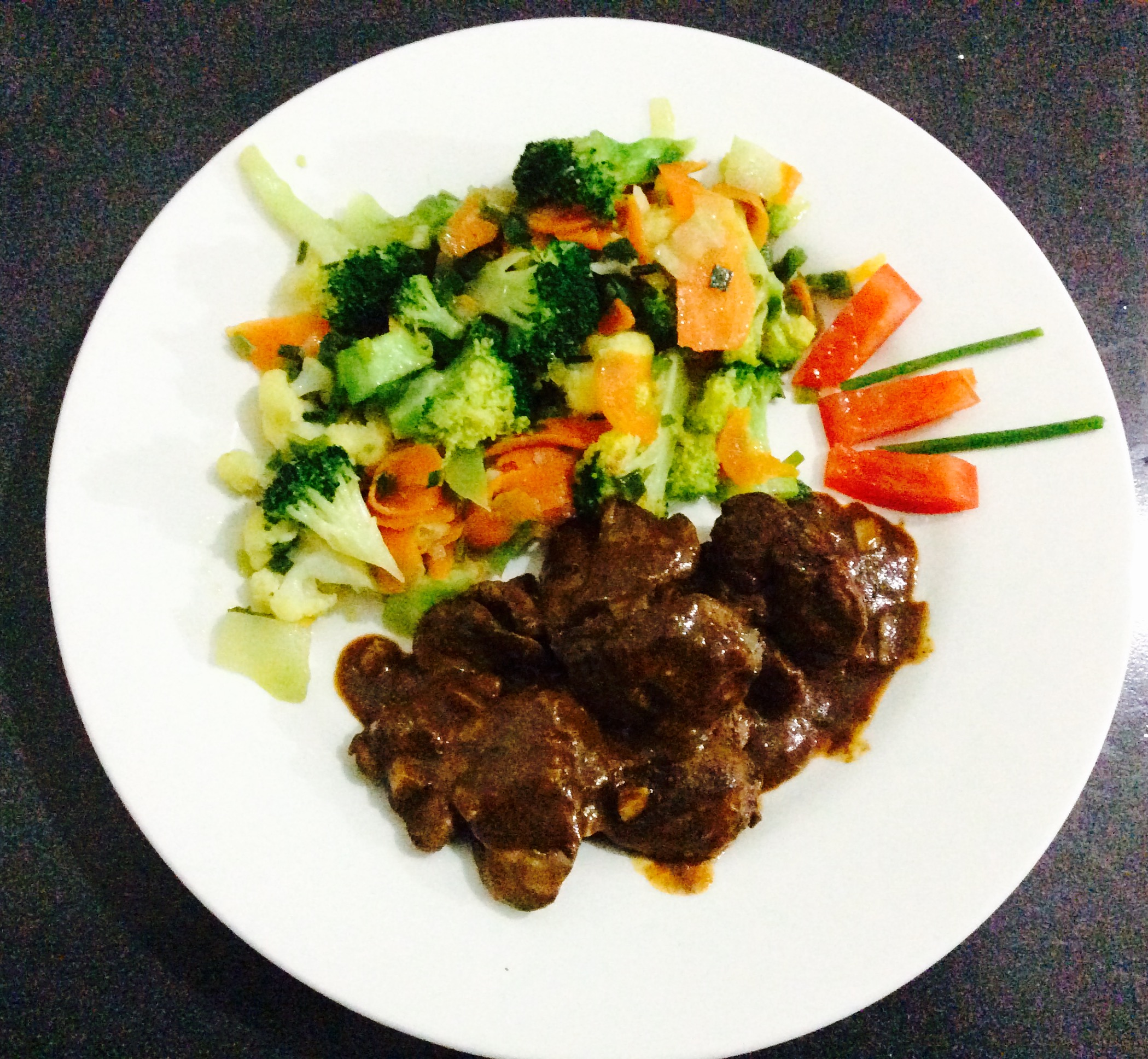 Garlic Chicken Livers with Vegetable medley )