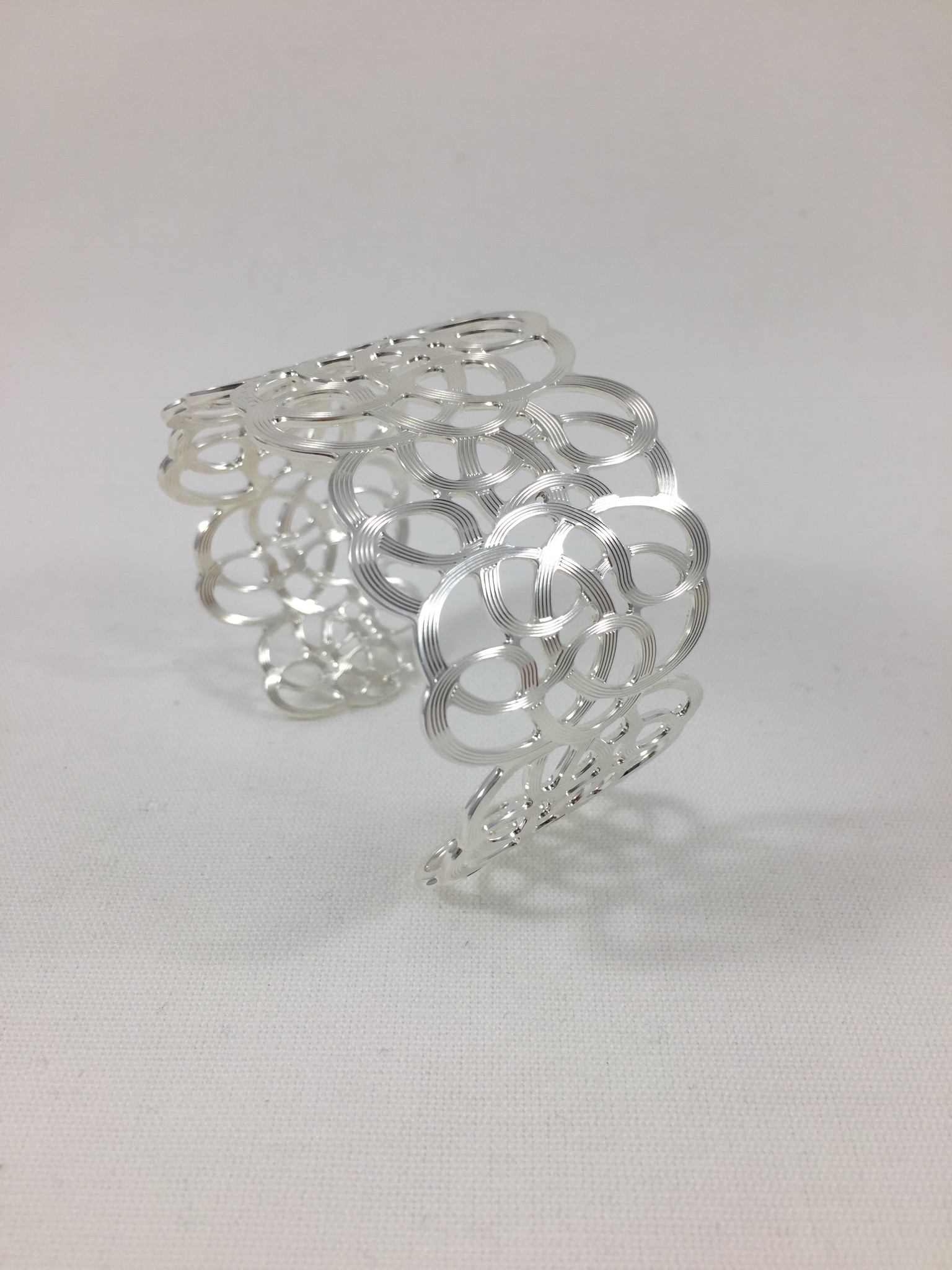 Manchette Brin d'Amour Enlace Moi Argent | Marie K vente ...