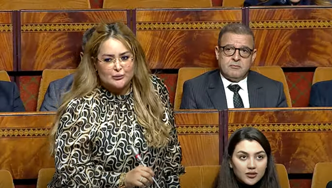 البرلمانية بوجريدة تطالب وزير الداخلية بتقنين مقاهي ومطاعم الشيشة بمراكش البرلمانية بوجريدة تطالب وزير الداخلية بتقنين مقاهي ومطاعم الشيشة بمراكش