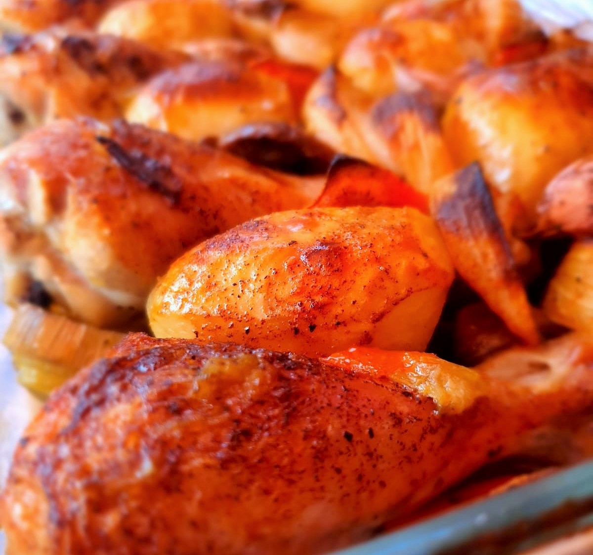 Pečené morčacie stehno na tymiane s feniklom. Pecene Kuracie Stehna So Zemiakmi Od Huga Masterchef Hugo