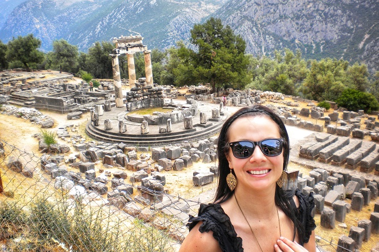 They run between 5 and 6 buses from athens to delphi . Delphi Day Trip From Athens Visiting The Ancient Site Europe