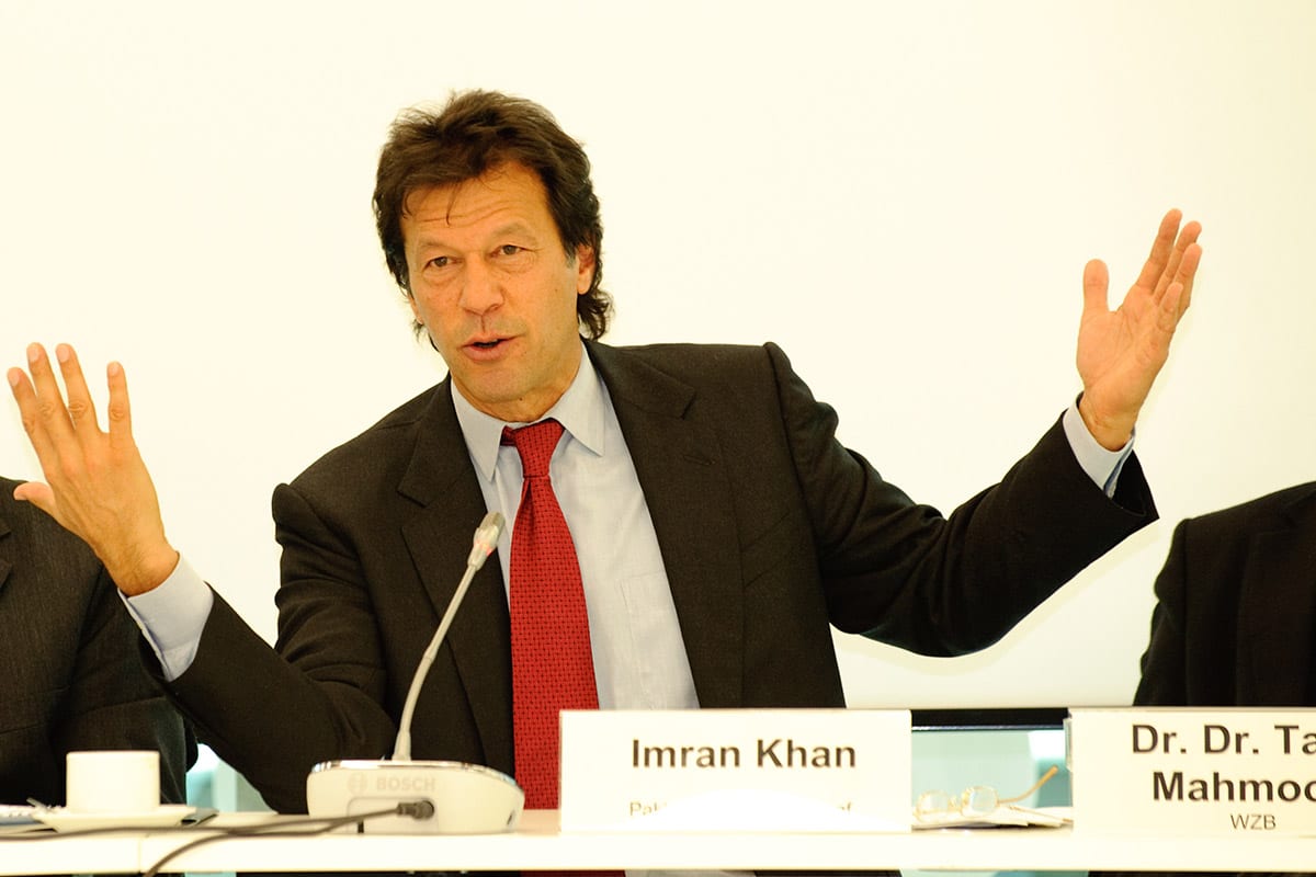 pakistan-pm-imran-khan-backs-turkey-s-erdogan-middle-east-monitor