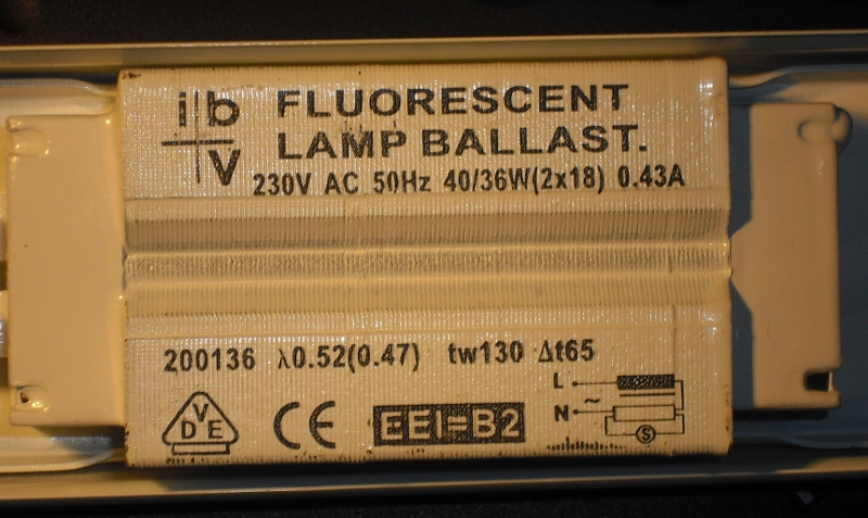 Jetzt informieren und sicher die deckenleuchte anbringen! 230V Nullleiter / Phase anschluss an Transformator