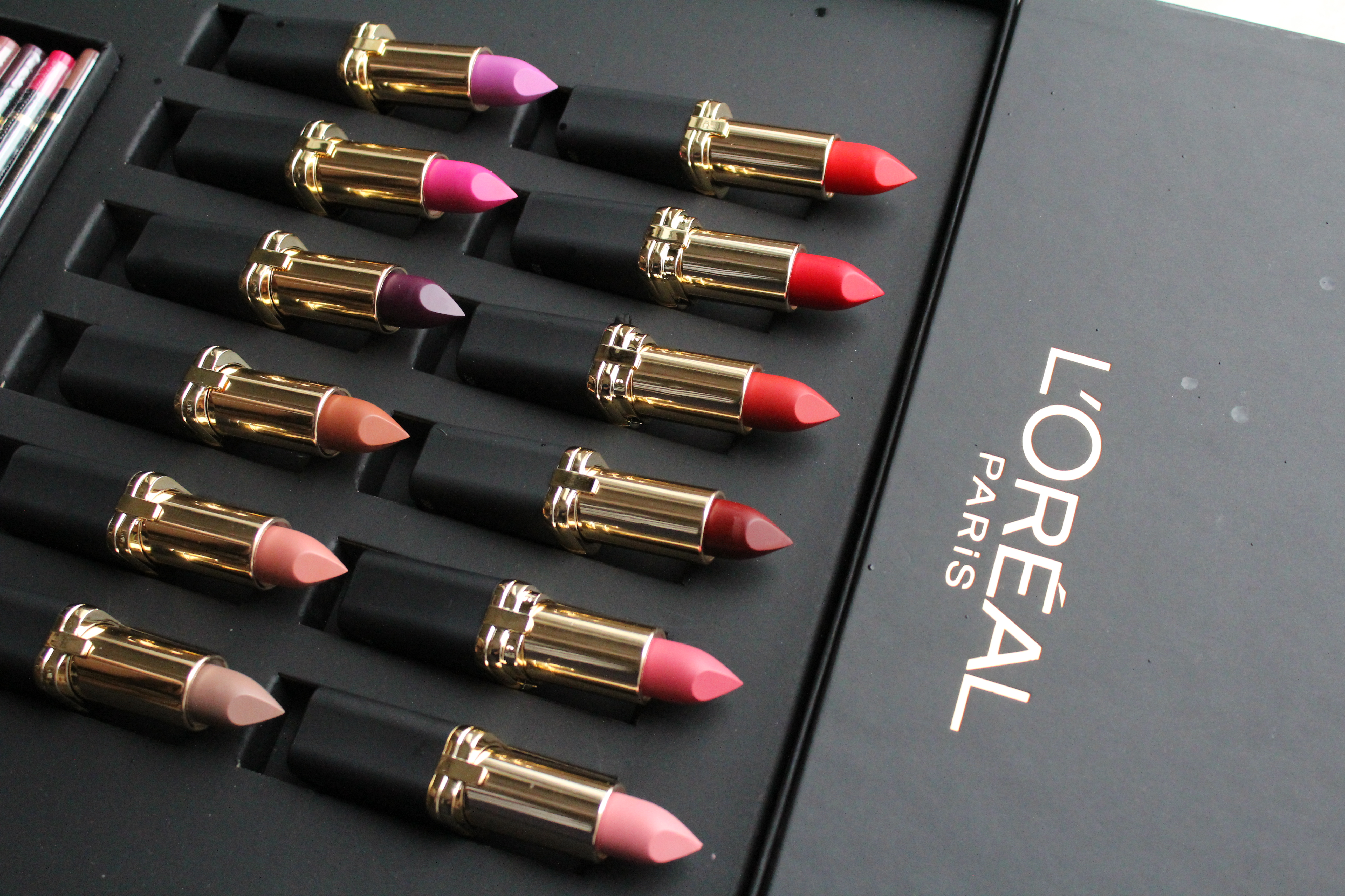 L’Oréal Paris Colour Riche Matte Lipstick Million Idole