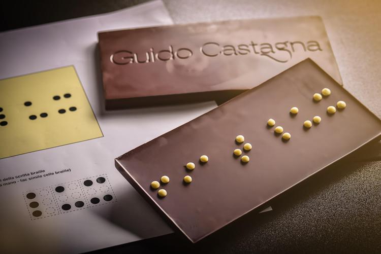 Fiat Lux, Il Cioccolato In Braille È Sinonimo Di Arte E Inclusione - Mixer Planet 501_x_750_jpg