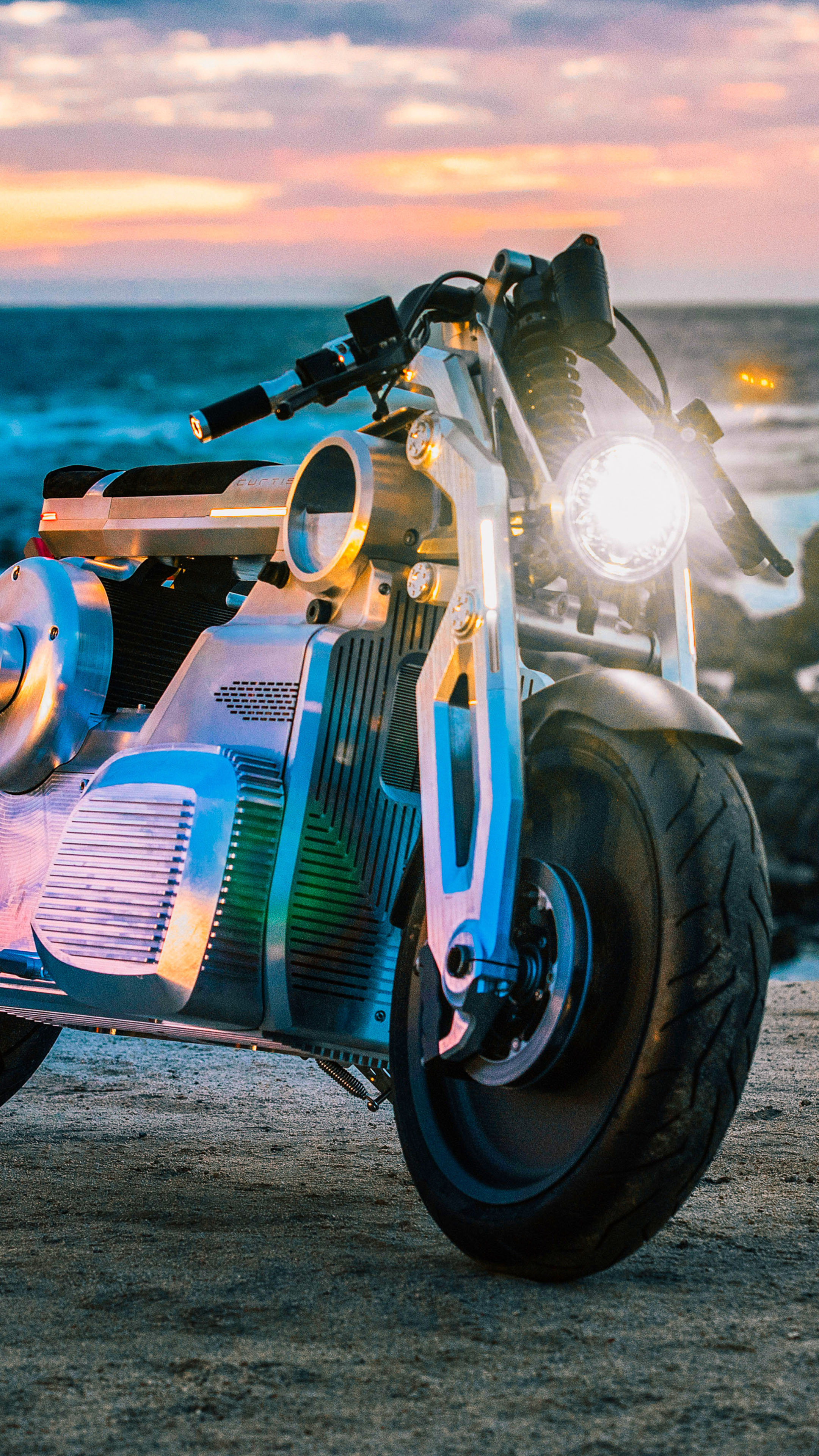 A used bike is a good alternative because it costs less than newer models. Curtiss Zeus Concept Super Bike 4k Ultra Hd Mobile Wallpaper