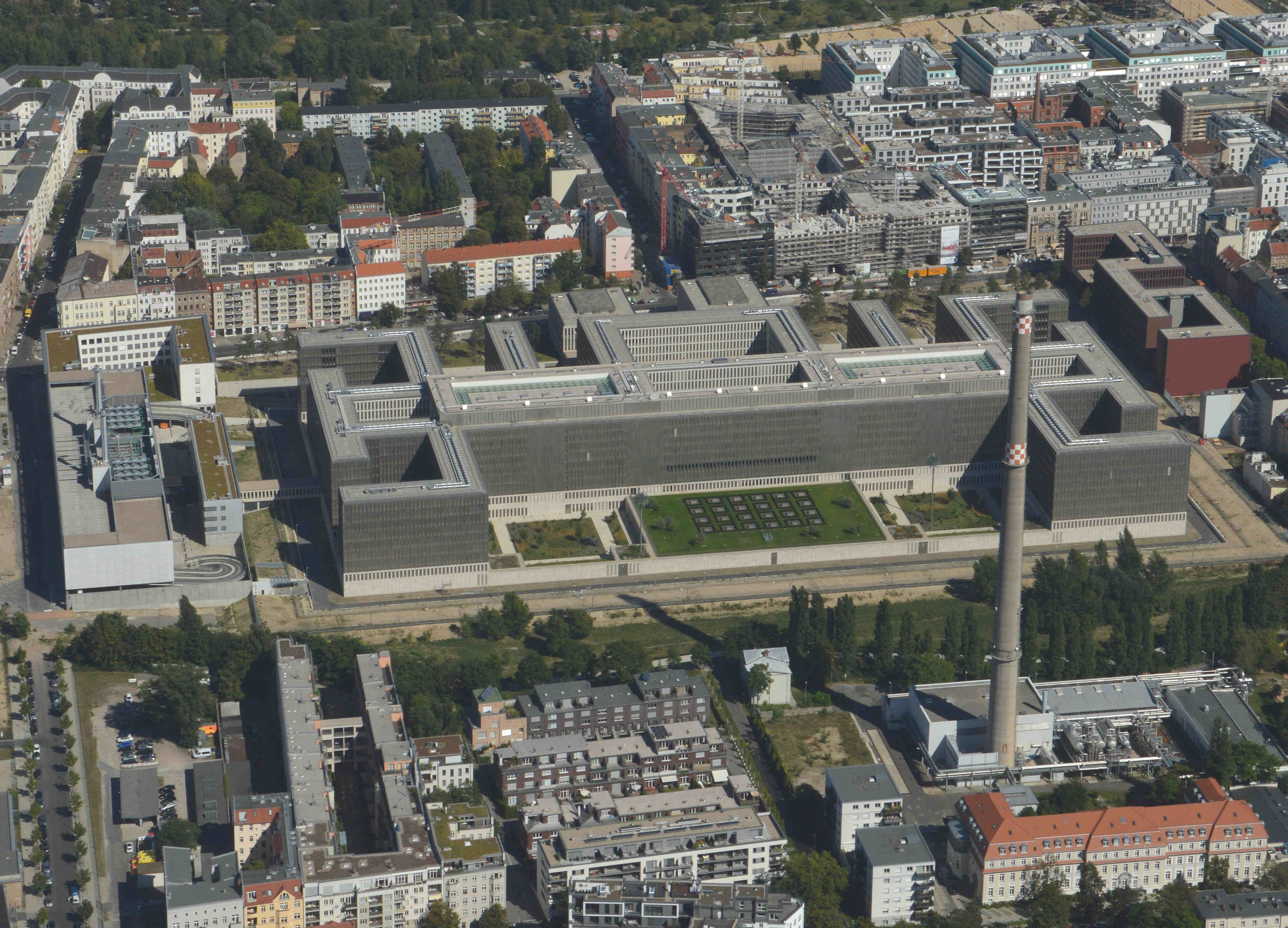 Haus des reisens in berlin #858771465. Diese Luftbilder zeigen den Berliner SpÃ¤tsommer von oben