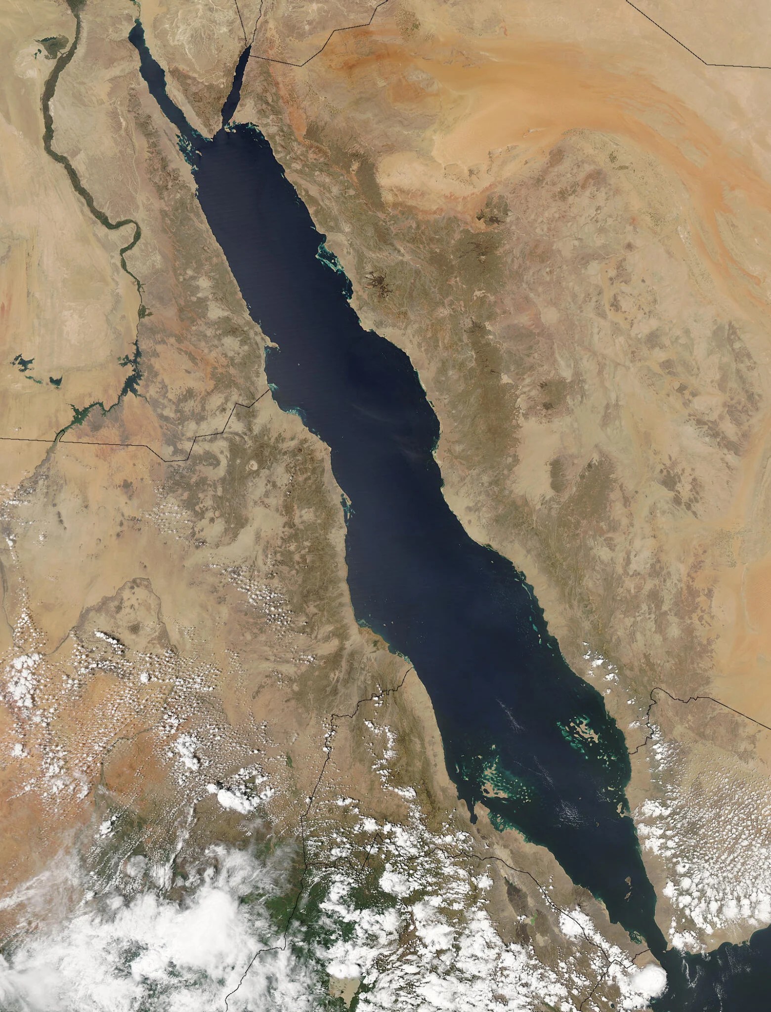 اليمن يشعلُ البحرَ الأحمر.. و«مرحلةُ الرعب» تقترب اليمن يشعلُ البحرَ الأحمر.. و«مرحلةُ الرعب» تقترب