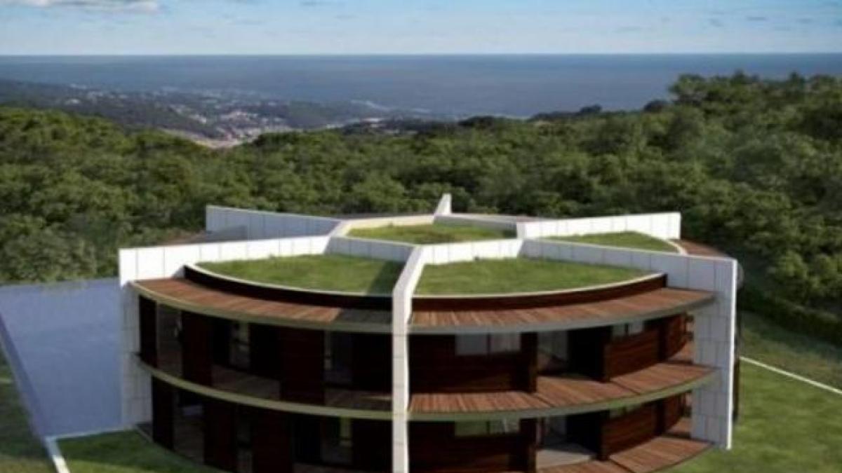 Te hablamos de la urbanización bellamar de castelldefels en barcelona. La Impresionante Mansion Futbolera De Messi
