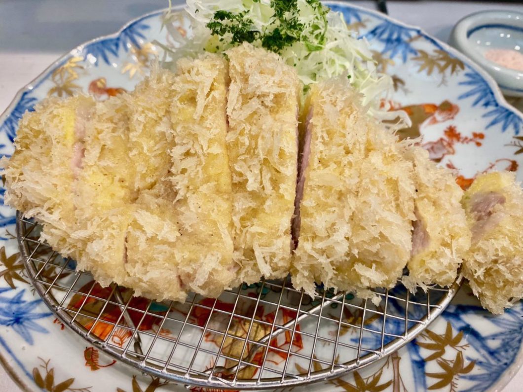 とん唐てん 白く輝く超低温調理のとんかつは衝撃的な美味しさ ココハマ